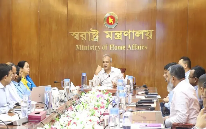 লুট হওয়া অস্ত্র উদ্ধারে মিলবে পুরস্কার, তথ্যদাতার পরিচয় থাকবে গোপন