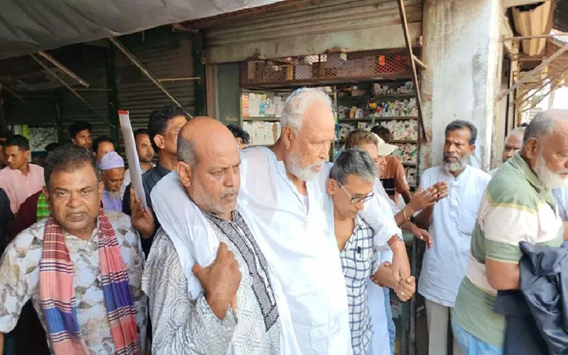 দ‌লের বর্ধিত সভায় অসুস্থ হয়ে পড়লেন কাদের সিদ্দিকী