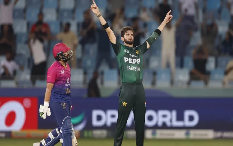 সংযুক্ত আরব আমিরাতকে হারিয়ে সুপার ফোরে পাকিস্তান