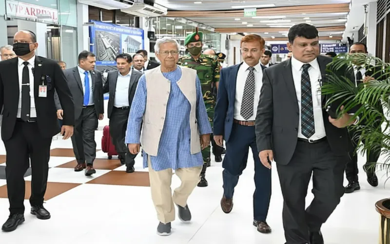 জাতিসংঘ সাধারণ পরিষদে যোগ দিতে নিউ ইয়র্কের পথে প্রধান উপদেষ্টা মুহাম্মদ ইউনূস