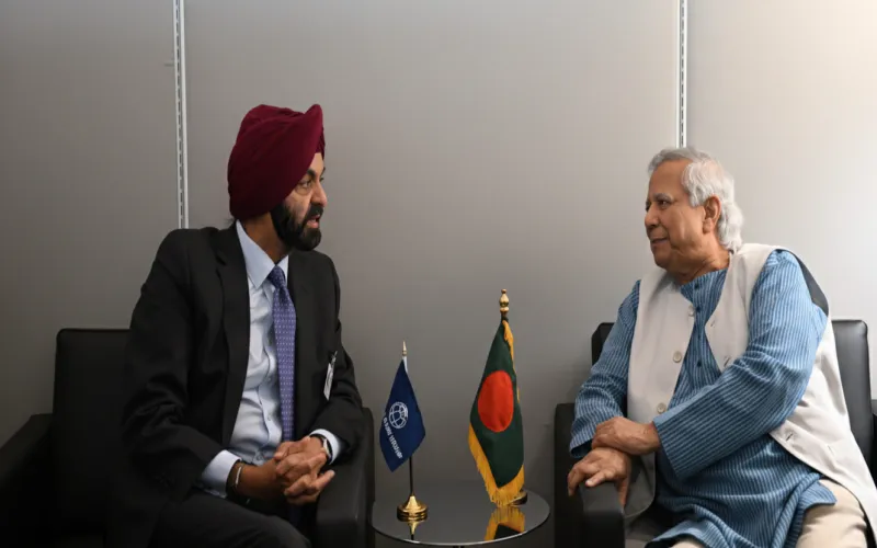 বিশ্বব্যাংকের প্রেসিডেন্টের সাথে প্রধান উপদেষ্টার বৈঠক