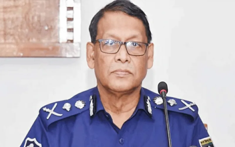 ১৩৫০ হারানো অস্ত্র উদ্ধার হয়নি : আইজিপি বাহারুল আলম