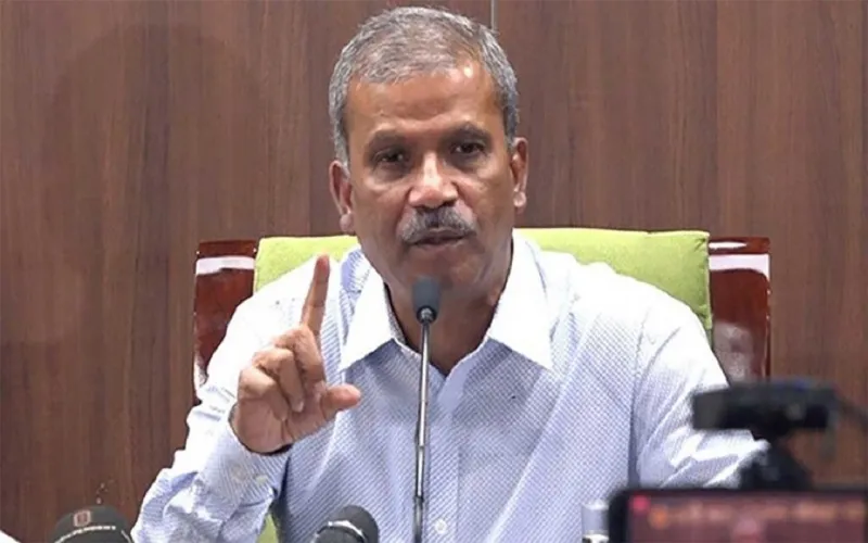 জুলাই সনদ বাস্তবায়নে ৩-৪ দিনের মধ্যে সিদ্ধান্ত: আইন উপদেষ্টা