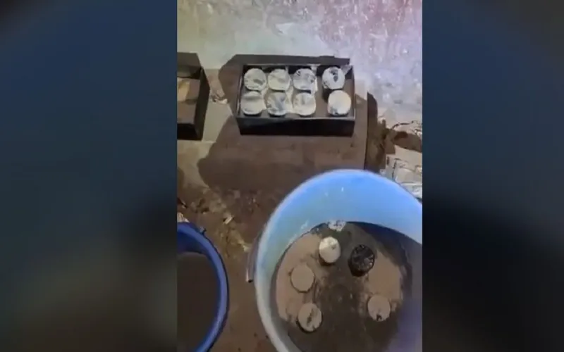 জেনেভা ক্যাম্পে গোপন কারখানা থেকে ৩৫টি তাজা ককটেল উদ্ধার