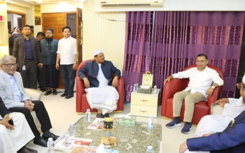 ইসলামী আন্দোলনের আমির রেজাউল করীমের বাসায় তারেক রহমান