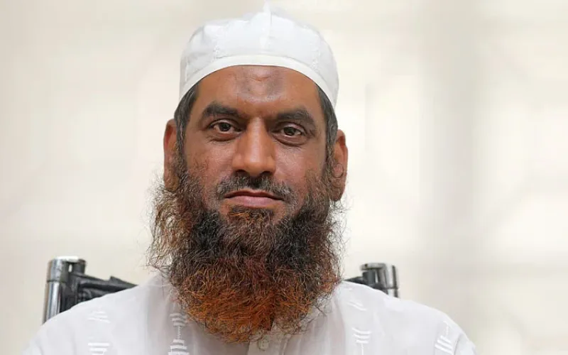 এমপিদের শপথ পাঠের পর রহস্যময় স্ট্যাটাস মামুনুল হকের