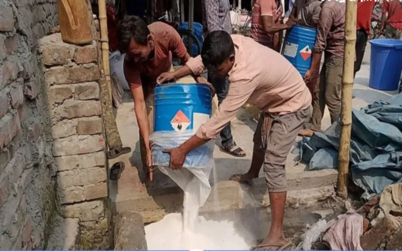 ডিমলায় ভোক্তা অধিকার সংরক্ষণ অধিদপ্তরের অভিযানে মুড়ি মিলকে জরিমানা