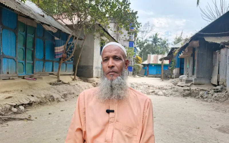 বিএনপি নেতার নির্দেশে দাঁড়িপাল্লার এজেন্ট হওয়ায় ইমামের চাকরি বরখাস্তের অভিযোগ