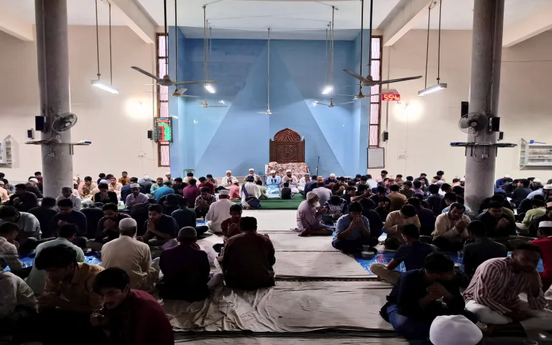 বাকৃবিতে দেড় হাজার শিক্ষার্থী নিয়ে ছাত্রশিবিরের গণইফতার