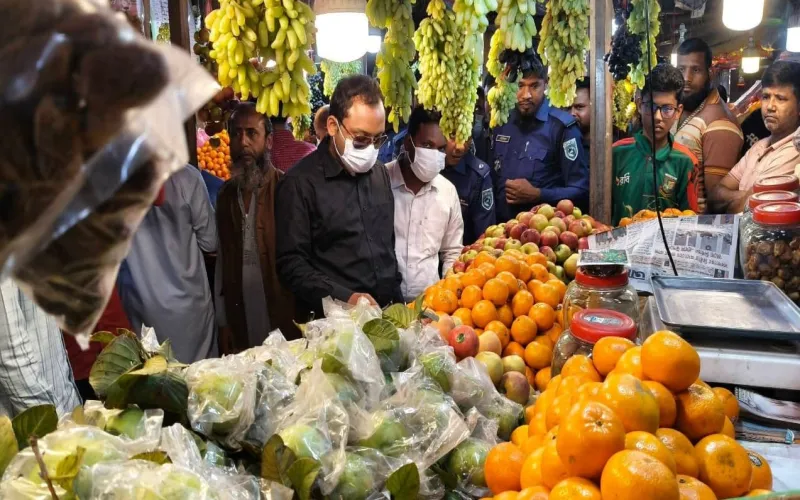 কুড়িগ্রামের উলিপুর বাজারে মোবাইল কোর্ট: ৭ জনকে ২৫ হাজার টাকা জরিমানা