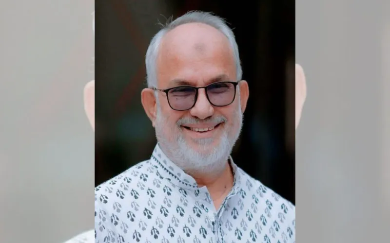 খুলনা সিটি কর্পোরেশনের প্রশাসক নজরুল ইসলাম মঞ্জু