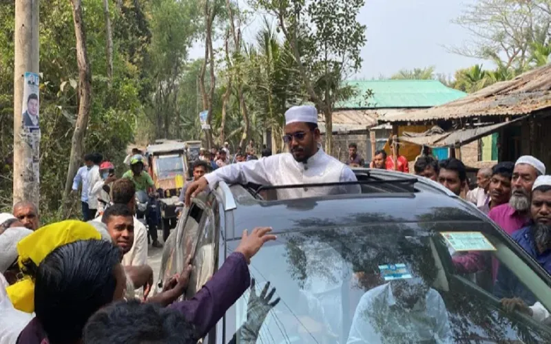 এবার হান্নান মাসউদের গাড়িবহরে হামলা