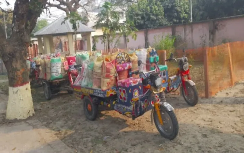 খানসামায় আত্রাই নদী থেকে অবৈধ বালু উত্তোলন: ৬ ব্যবসায়ীকে ৭ দিনের কারাদণ্ড