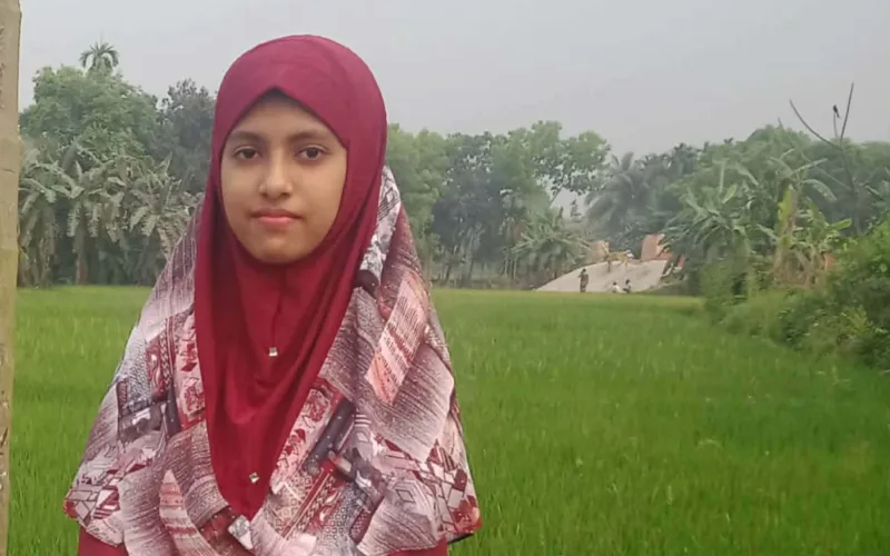 এক মেধাবীর গল্প: ট্যালেন্টপুল বৃত্তি পেয়ে  ঈশ্বরগঞ্জে সেরা নাবিলা