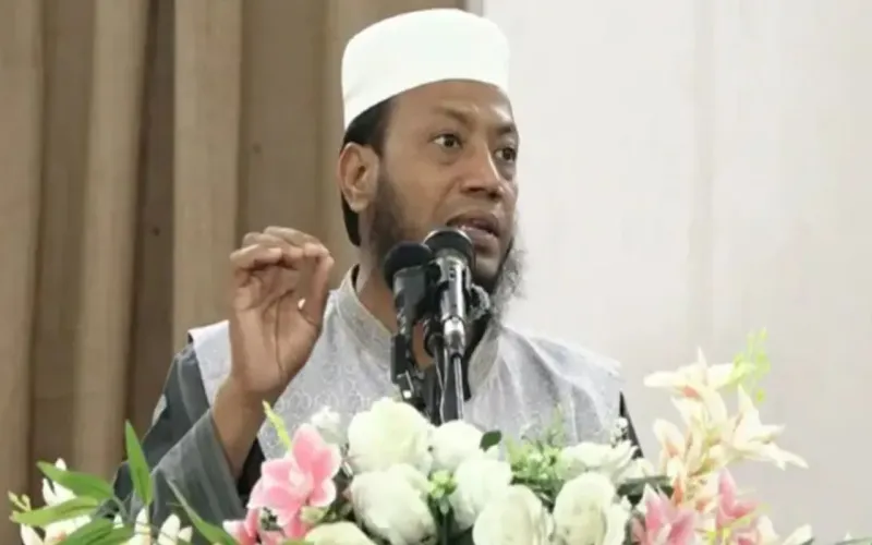 তিনদিনে ৫০ কোটি টাকার অফার পেয়েছি : আমির হামজা