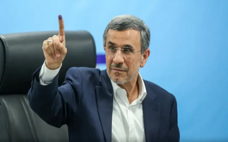 বিমান হামলায় ইরানের সাবেক প্রেসিডেন্ট আহমেদিনেজাদ নিহত