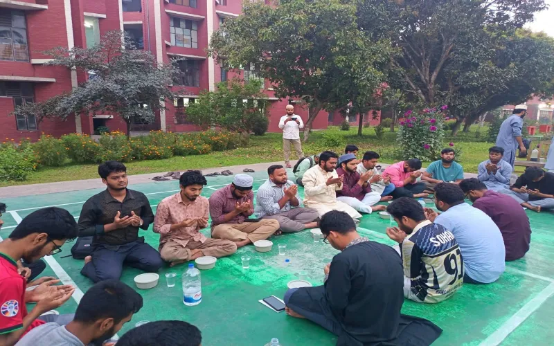 বাকৃবির নাজমুল আহসান হলে ছাত্রশিবিরের ইফতার মাহফিল অনুষ্ঠিত