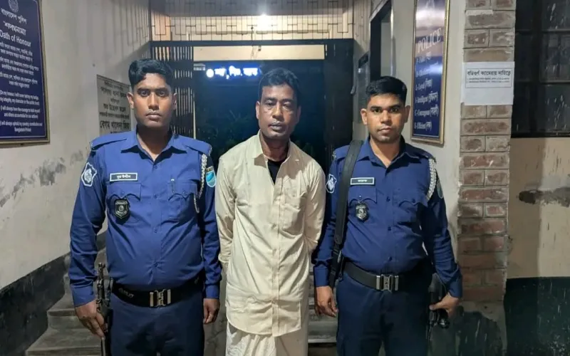 মাদক ব্যবসায় বাধা দেওয়ায় স্ত্রী-সন্তানকে বেঁধে নির্যাতন, সালথা উপজেলায় গ্রেপ্তার সাহিদ