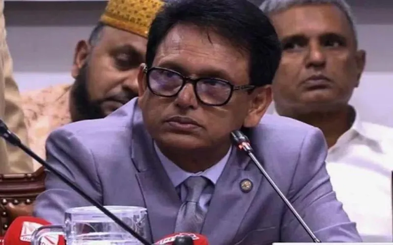 পরীক্ষাকেন্দ্রের টয়লেটে নকল পাওয়া গেলে দায়ী কেন্দ্র কর্তৃপক্ষ : শিক্ষামন্ত্রী