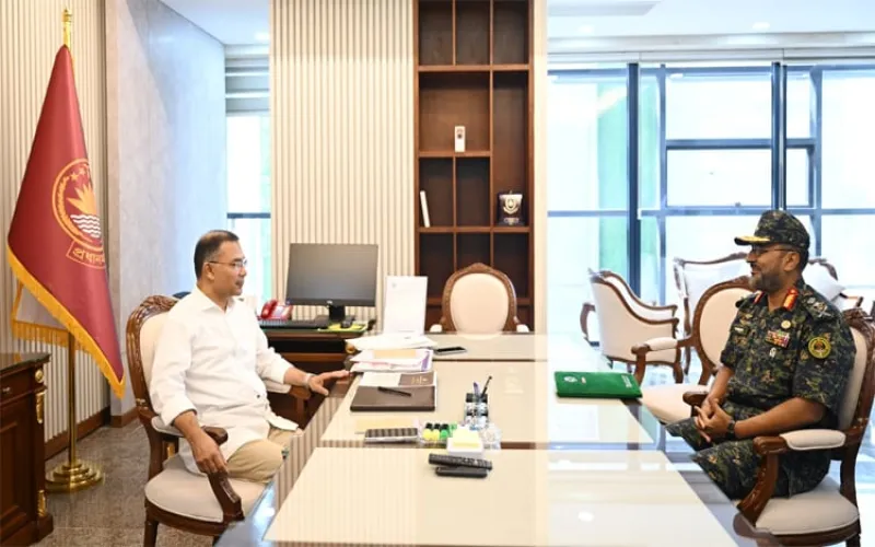 সার্বভৌমত্ব রক্ষায় আনসার বাহিনীকে প্রস্তুতি বজায় রাখার নির্দেশ প্রধানমন্ত্রীর